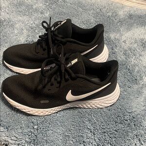 Nike Black and White Athletic Shoes